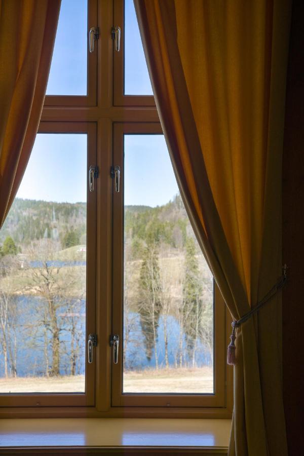 Отель Ovre Sem Gard Аскер Экстерьер фото